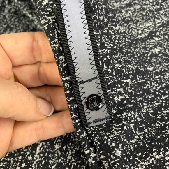 Lululemon Vinyasa Wrap digital black - Picture 10 of 14